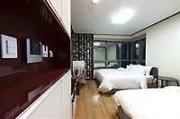 K-Guesthouse Sinchon 1 Seoul Hotel